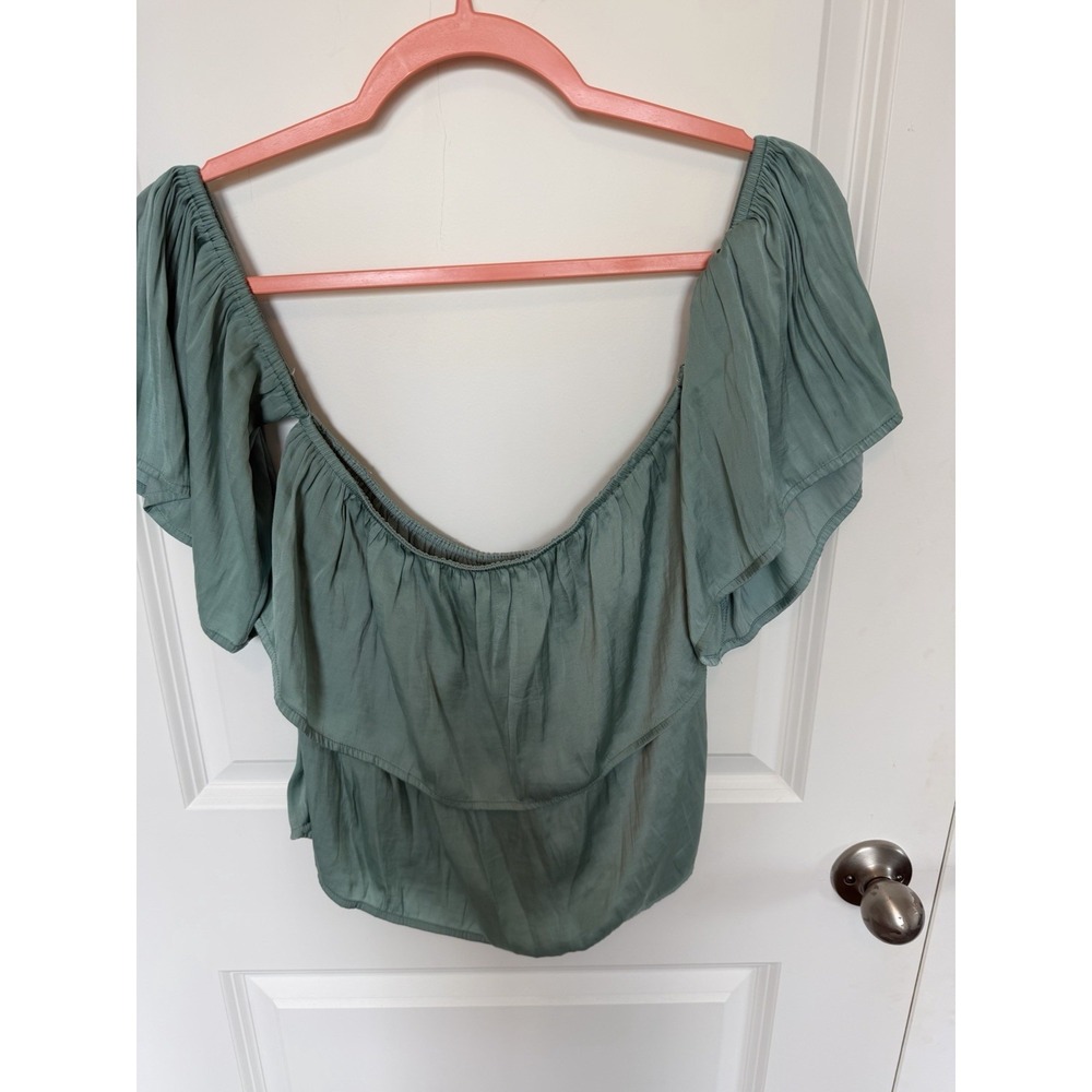 Forever 21 Women's Satin Green Crop Top Size Small
